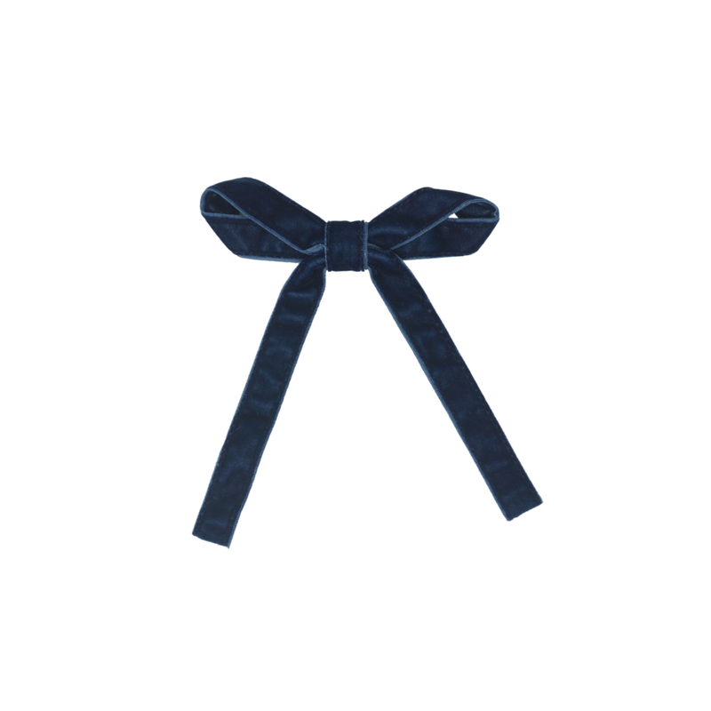 Classic Velvet FW25 Medium Bow Clip