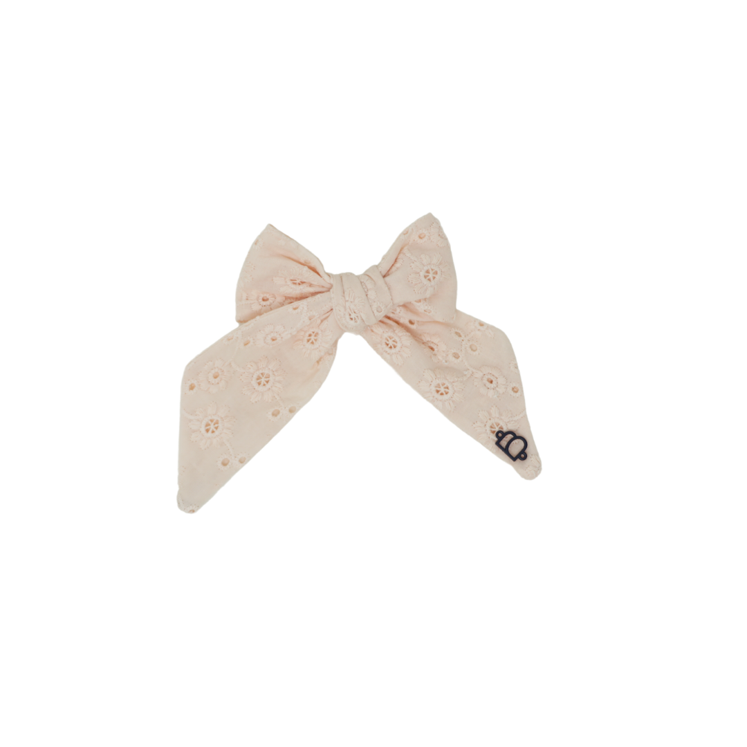 Perforated Floral Lace Small Bow Clip